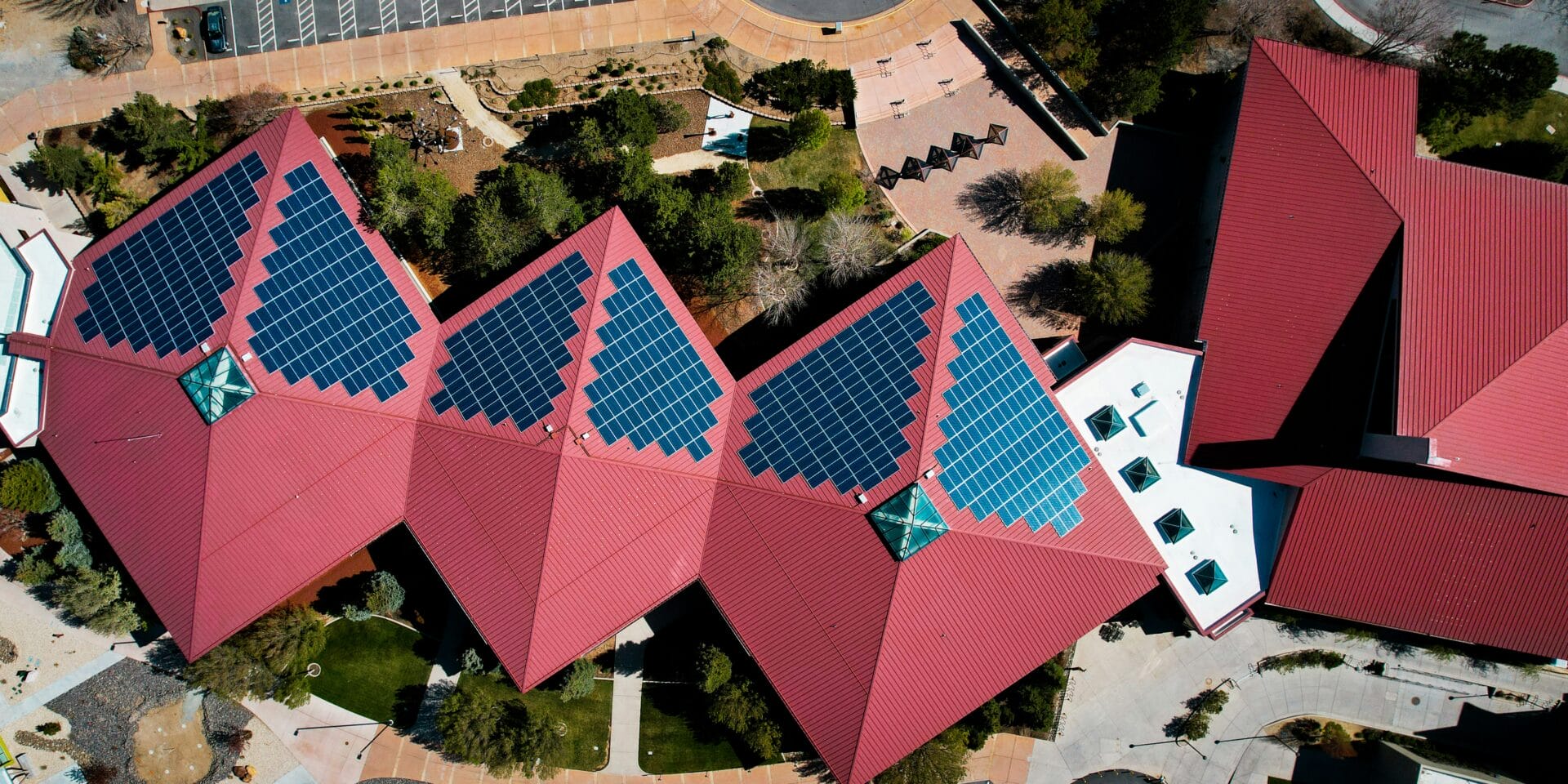 20240207_sfeerbeeld_zonnepanelen_huis